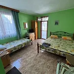 Dom Lidiya Pensión Pomorie