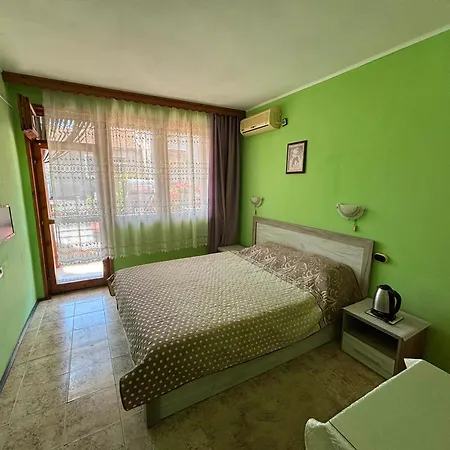 Dom Lidiya Gæstehus 3*